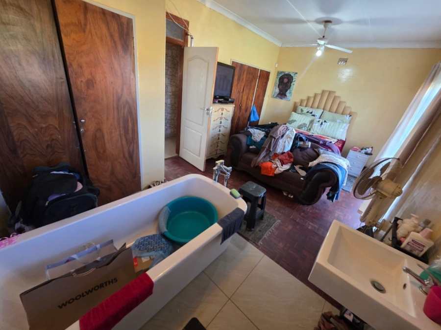 3 Bedroom Property for Sale in Verwoerdpark Northern Cape